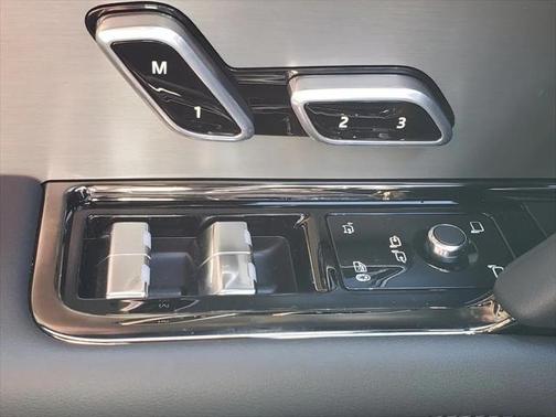 2025 Land Rover Range Rover Sport P360 S