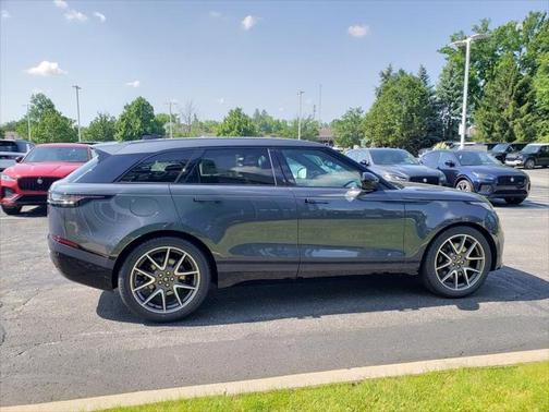 2026 Land Rover Range Rover Velar P250 SE R-Dynamic