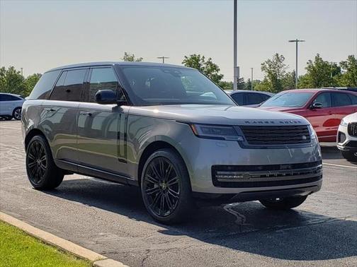 2025 Land Rover Range Rover P530 SE
