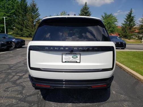 2025 Land Rover Range Rover P400 SE 7 Seat