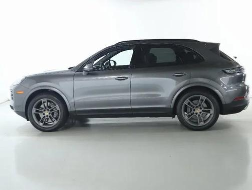 2024 Porsche Cayenne Base