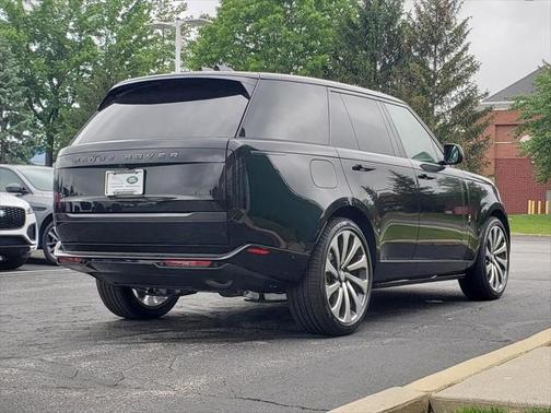 2025 Land Rover Range Rover P400 SE