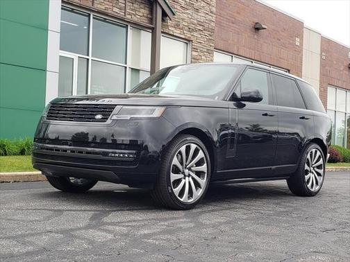 2025 Land Rover Range Rover P400 SE