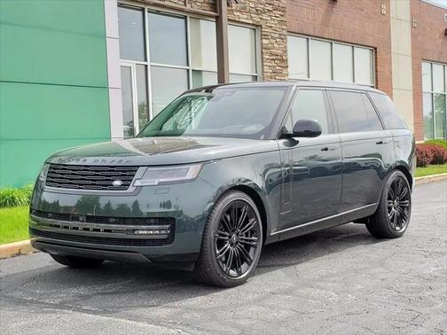 2025 Land Rover Range Rover P530 SE 7 Seat