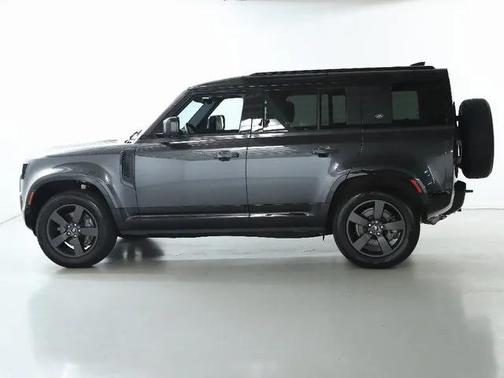 2023 Land Rover Defender 110 X-Dynamic SE