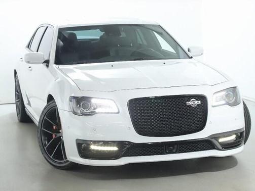 2023 Chrysler 300 C