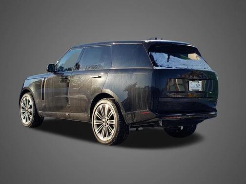 2026 Land Rover Range Rover P530 SE