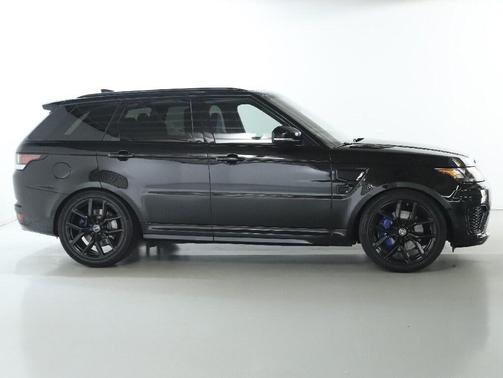 2017 Land Rover Range Rover Sport 5.0L Supercharged SVR