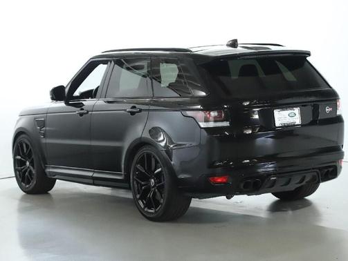 2017 Land Rover Range Rover Sport 5.0L Supercharged SVR