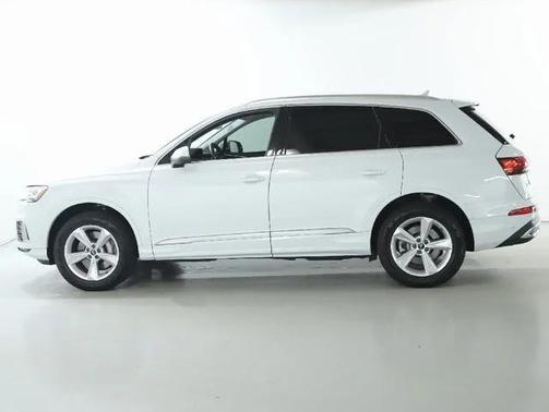 2021 Audi Q7 45 Premium Plus