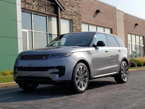2025 Land Rover Range Rover Sport SE