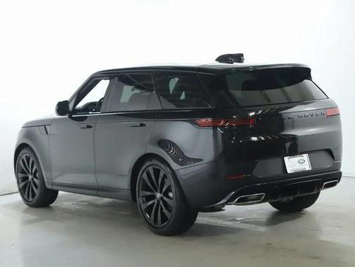 2025 Land Rover Range Rover Sport SE