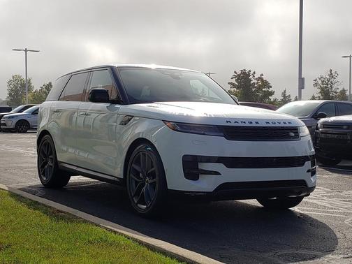 2025 Land Rover Range Rover Sport SE