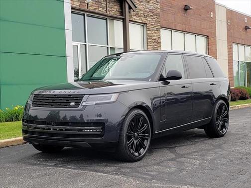 2025 Land Rover Range Rover P530 SE 7 Seat