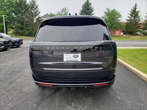 2025 Land Rover Range Rover P530 SE 7 Seat