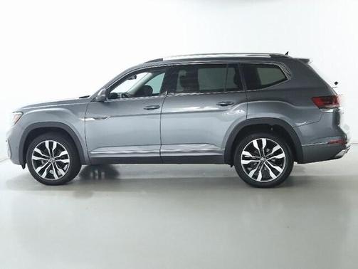 2023 Volkswagen Atlas 3.6L SEL Premium