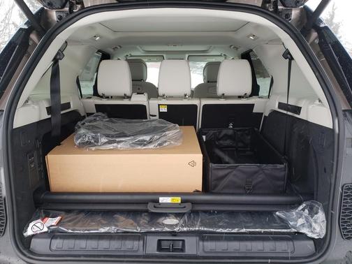 2026 Land Rover Discovery S