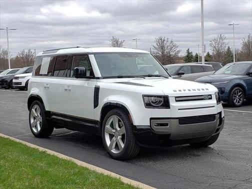 2025 Land Rover Defender 110 P400 X-Dynamic SE