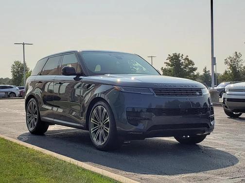 2025 Land Rover Range Rover Sport SE