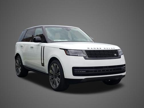 Fuji White 2026 Land Rover Range Rover P400 SE