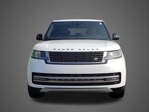 2026 Land Rover Range Rover P400 SE