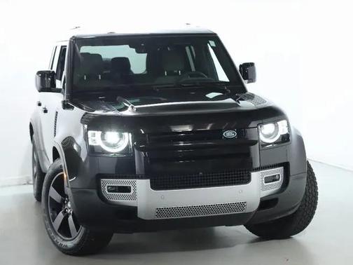 2025 Land Rover Defender 110 P300
