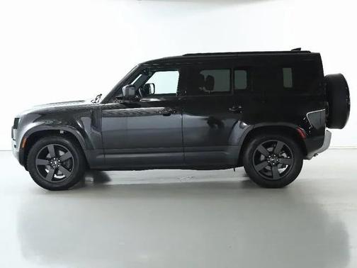 2025 Land Rover Defender 110 P300