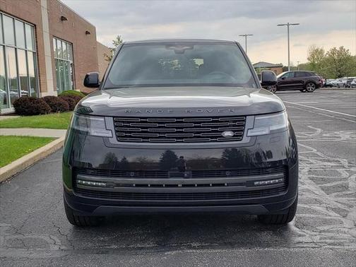 2025 Land Rover Range Rover P530 SE