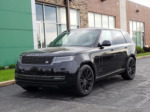 2025 Land Rover Range Rover P530 SE
