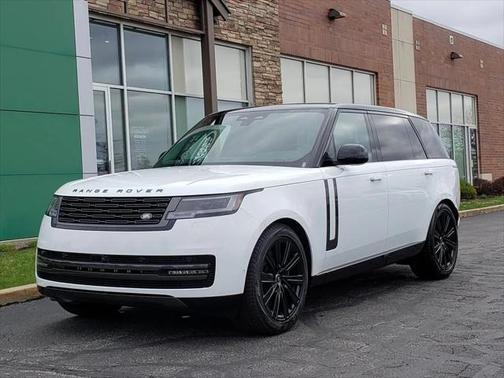2025 Land Rover Range Rover P530 SE 7 Seat
