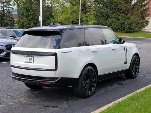 2025 Land Rover Range Rover P400 SE