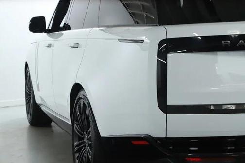 2022 Land Rover Range Rover P400 SE