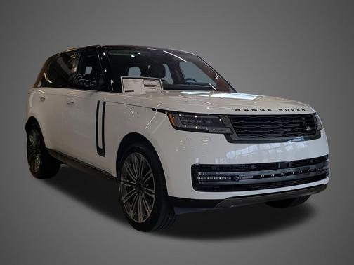 Fuji White 2026 Land Rover Range Rover P400 SE