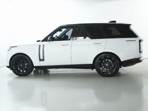 2022 Land Rover Range Rover P400 SE