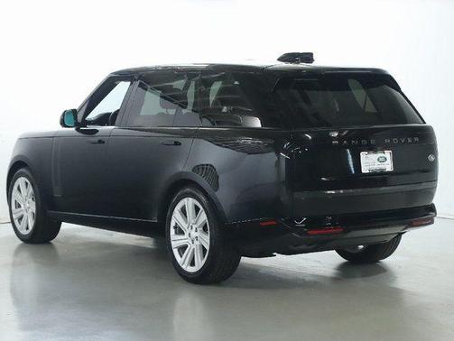 Santorini Black 2023 Land Rover Range Rover P530 SE