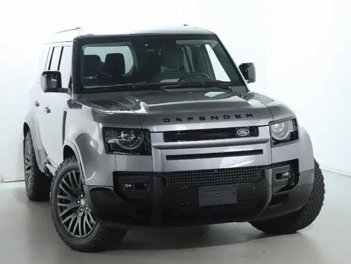 2024 Land Rover Defender 130 P400 X-Dynamic SE