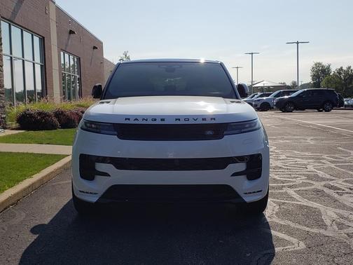2025 Land Rover Range Rover Sport SE