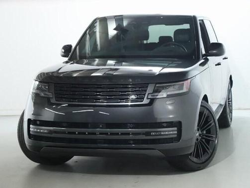 2025 Land Rover Range Rover P530 SE