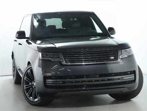 2025 Land Rover Range Rover P530 SE