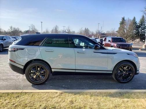 2026 Land Rover Range Rover Velar P250 SE R-Dynamic