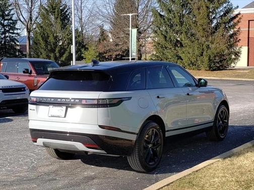 2026 Land Rover Range Rover Velar P250 SE R-Dynamic
