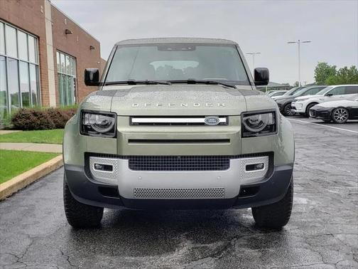 2025 Land Rover Defender 110 P400 S