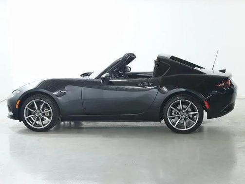 2022 Mazda MX-5 Miata RF Grand Touring