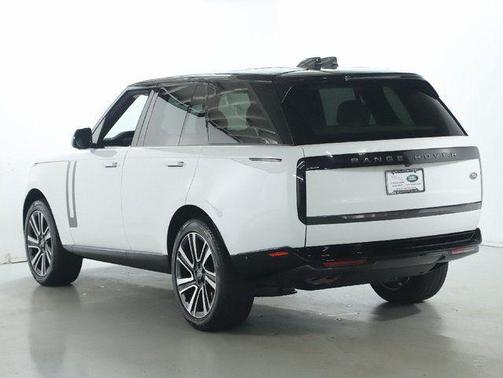 Fuji White 2023 Land Rover Range Rover P530 SE