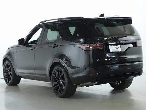 2024 Land Rover Discovery P360 Dynamic SE