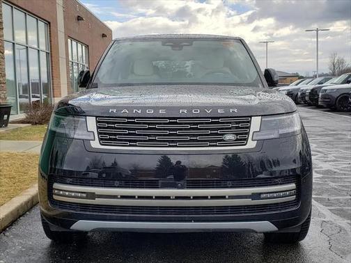 2025 Land Rover Range Rover P550e SE