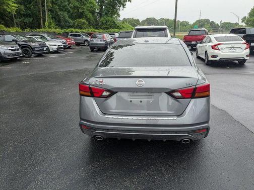 Gun Metallic 2020 Nissan Altima 2.5 SR