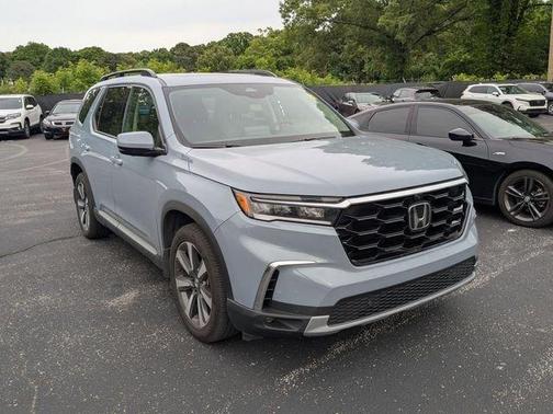 Sonic Gray Pearl 2023 Honda Pilot Elite