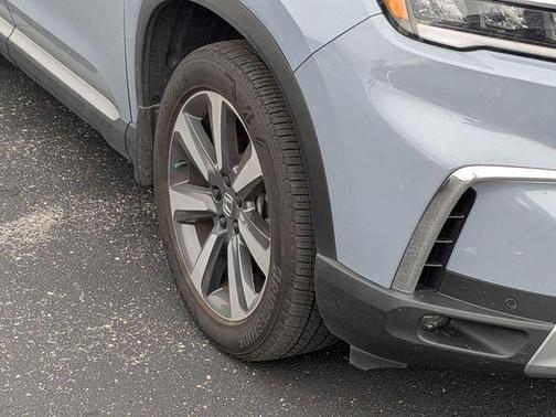 Sonic Gray Pearl 2023 Honda Pilot Elite