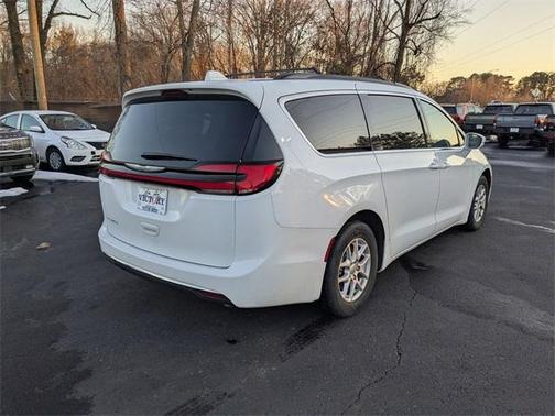 2022 Chrysler Pacifica Touring-L